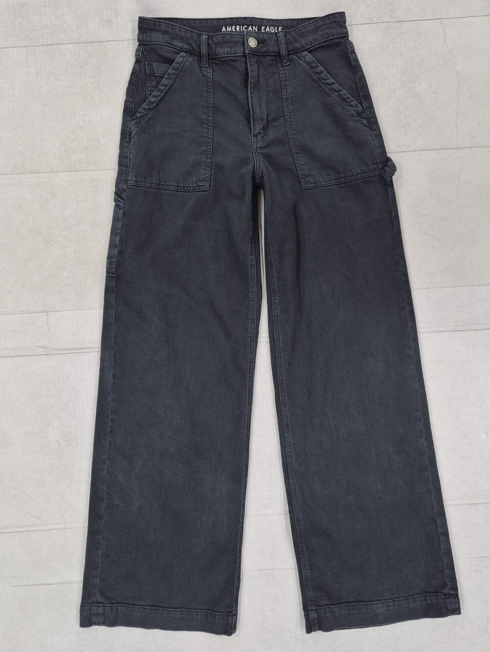 American Eagle cargo pants women's 6 Long black Super High Rise Wide Leg Baggy
